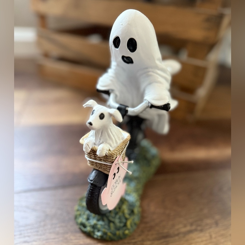 Ghost Rider Figurine with Dog - White
